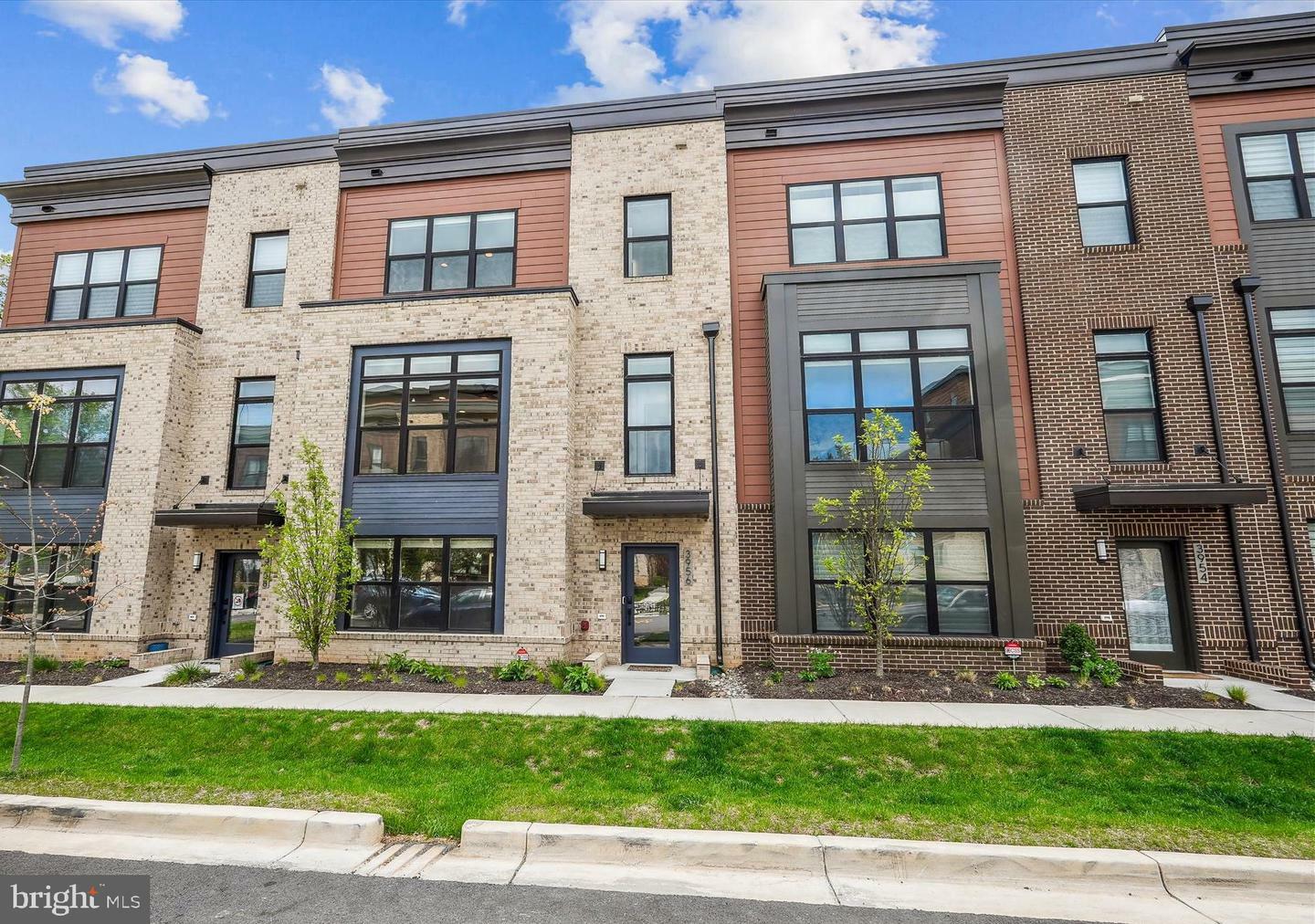 Property Photo: 3956 Cranes Bill Court MD 20852
