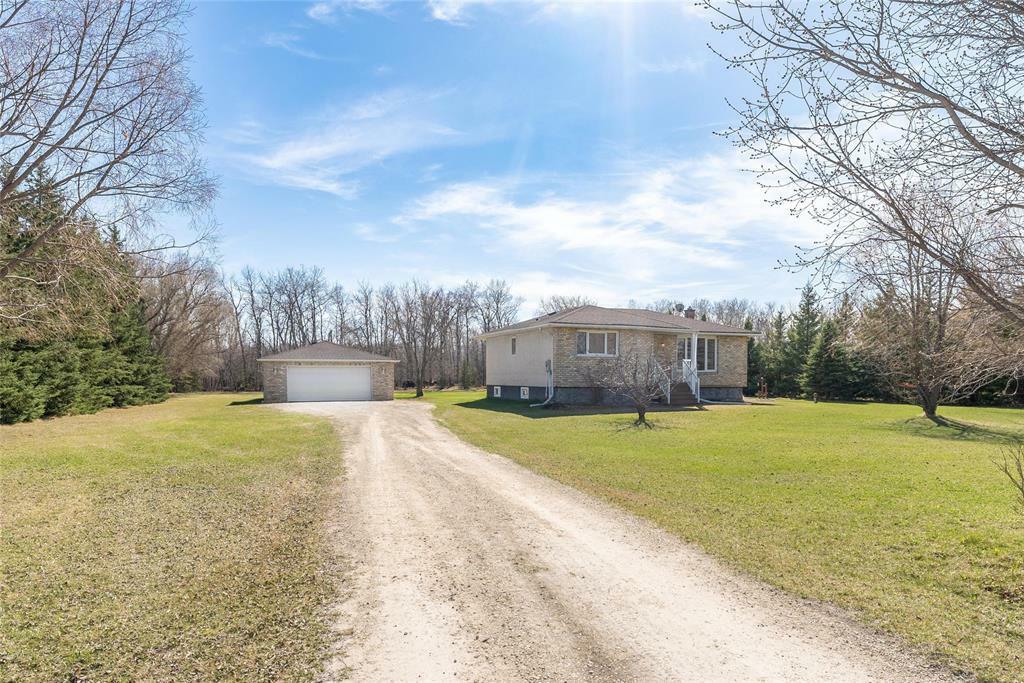 Property Photo: 114 Sawchuk Drive MB R1A 4B4