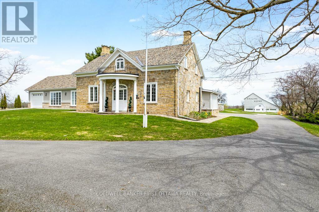 Property Photo:  2638 Rideau Ferry Road  ON K7H 0G5 