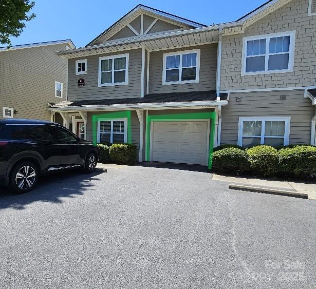 Property Photo: 93 Foxden Drive 101 NC 28732