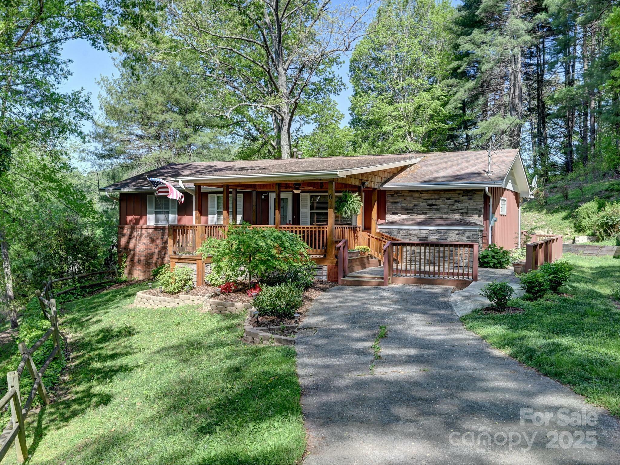 6 Westridge Court  Asheville NC 28806 photo
