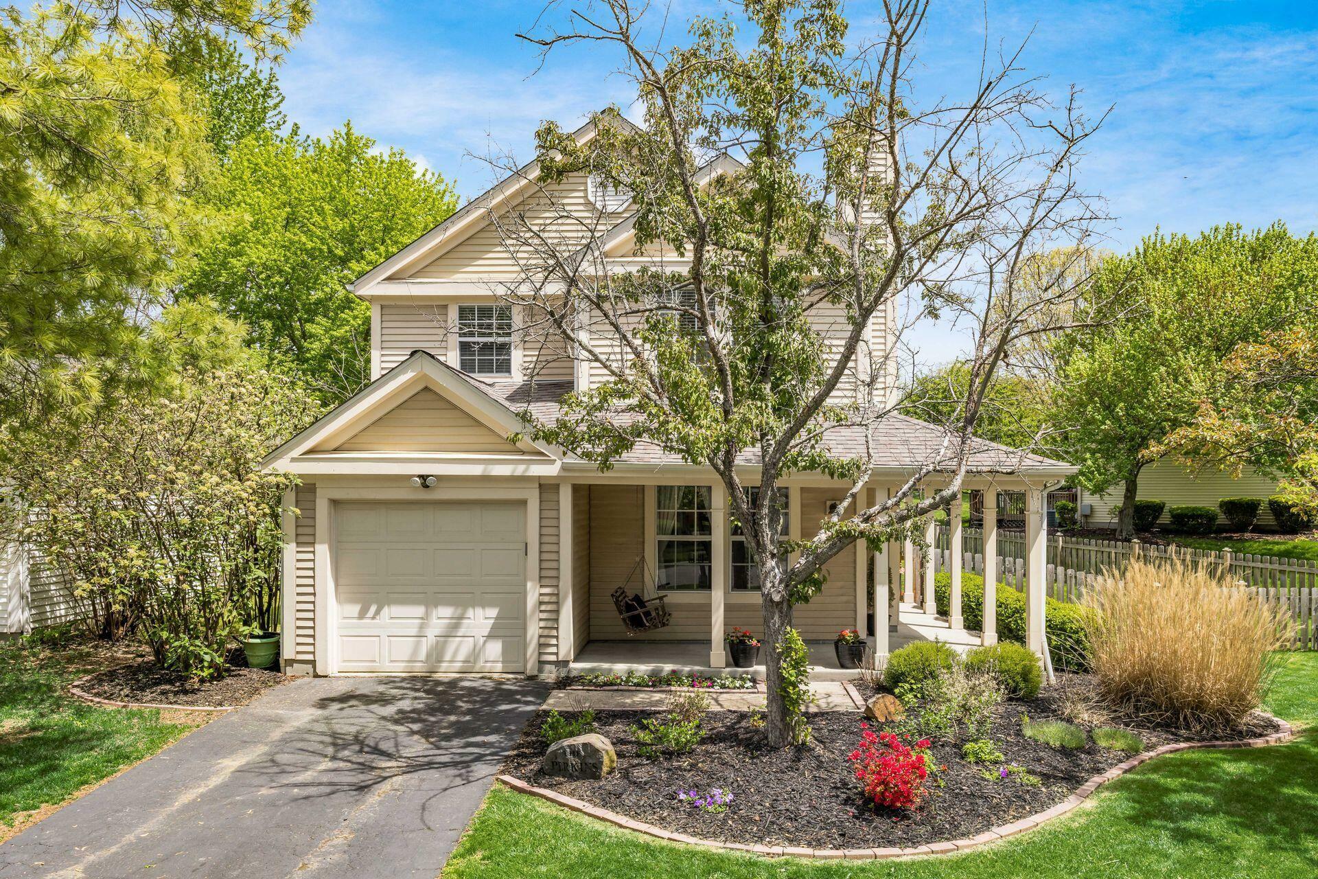 Property Photo: 148 Ravine Ridge S Drive OH 43065