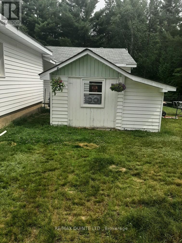 Property Photo:  2063 Henderson Road  ON K0H 1B0 