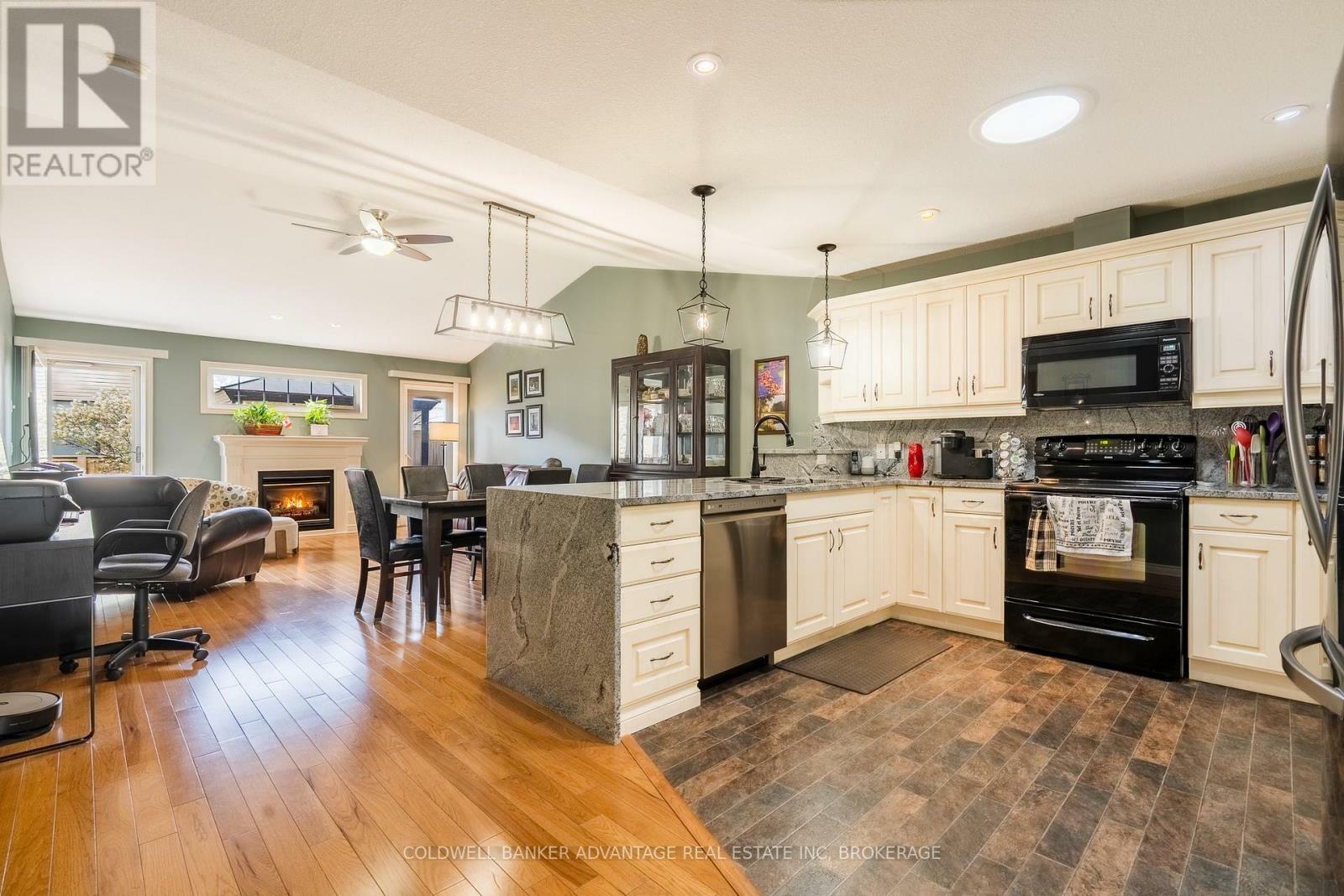 Photo de la propriété: 603 Welland Avenue North 15 ON L2M 0A6