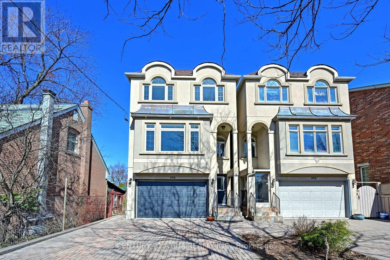 Photo de la propriété: 194 Finch Avenue East ON M2N 4R9