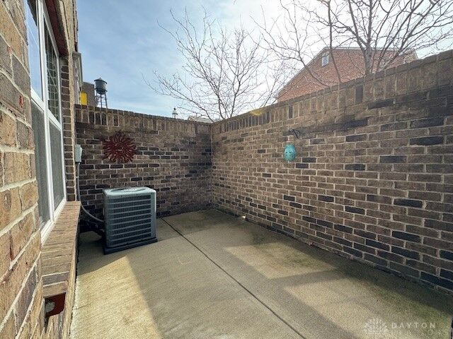 Property Photo:  231 Ice Avenue  OH 45402 