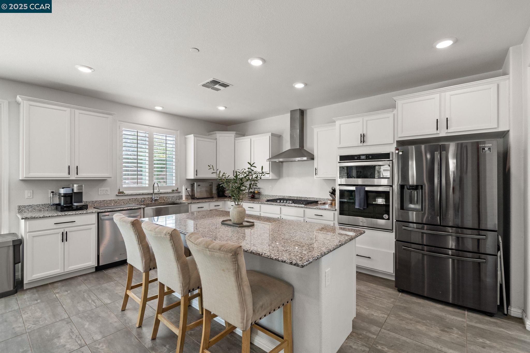 Property Photo: 158 Wooley Creek Way CA 94513