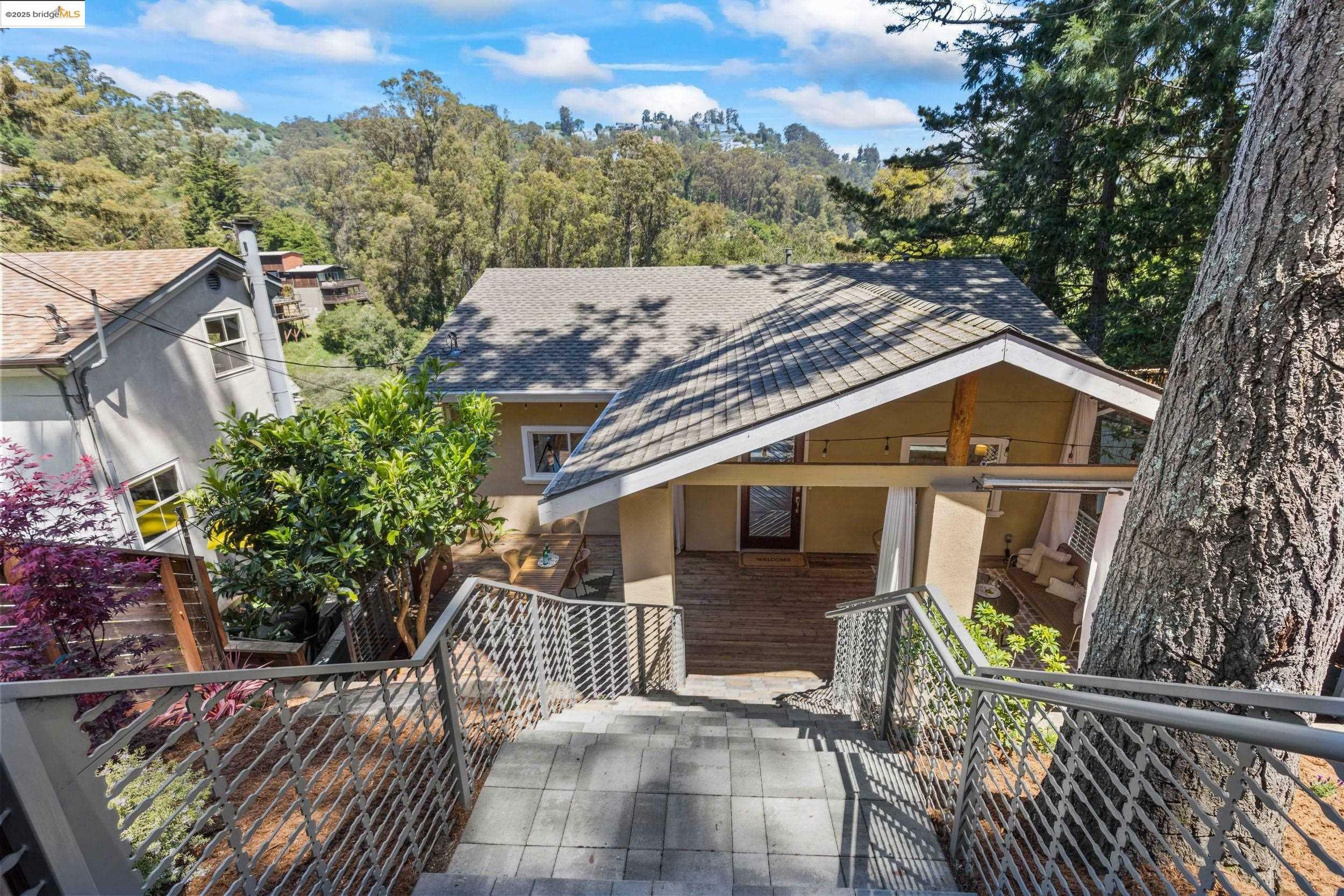 Property Photo: 6220 Valley View Rd CA 94611