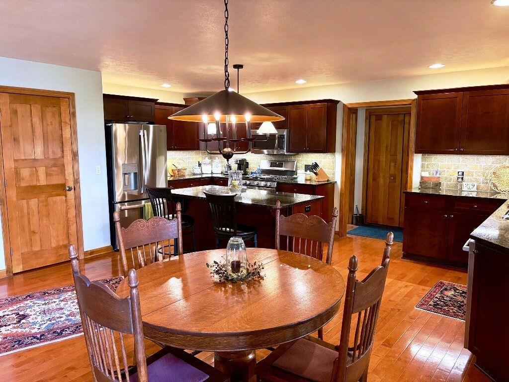 Property Photo: 5935 Shady Hollow Drive PA 16506