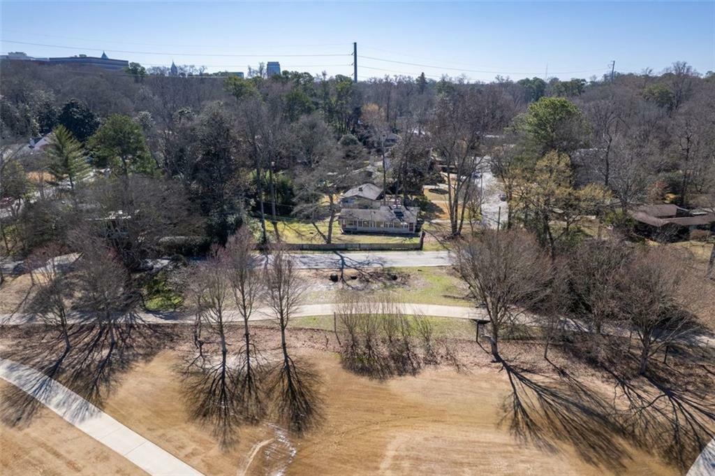 Property Photo: 382 Golfview Road NW GA 30309