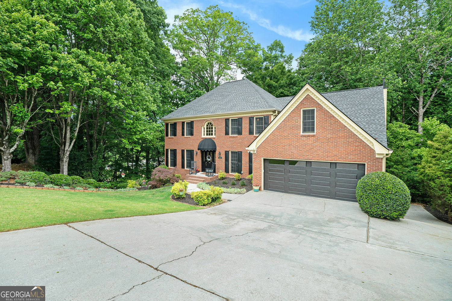 Property Photo: 5020 Huntshire Lane SW GA 30047