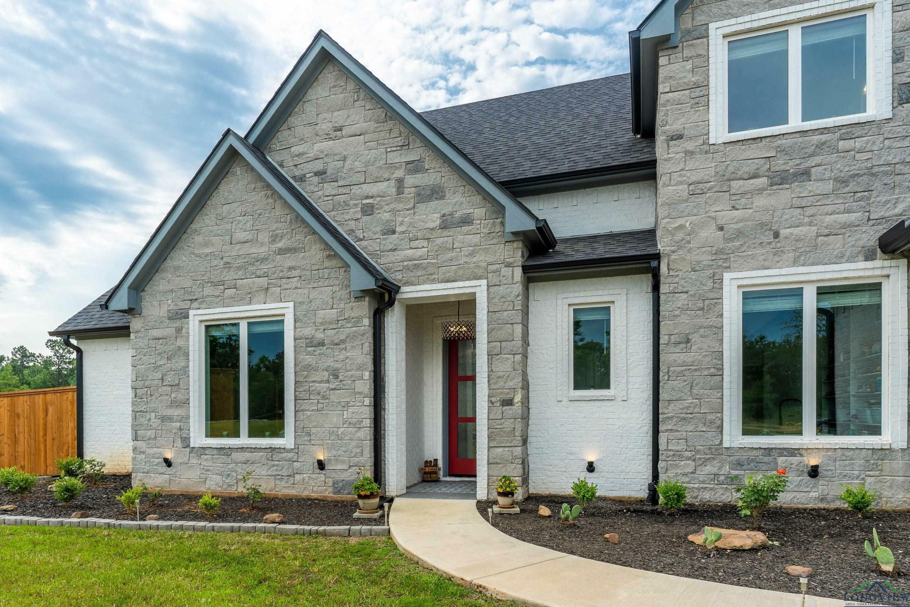 Property Photo: 170 Cr 2160D TX 75691