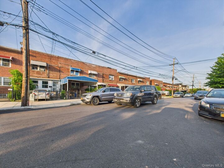 Property Photo: 1255 E 223rd Street NY 10466