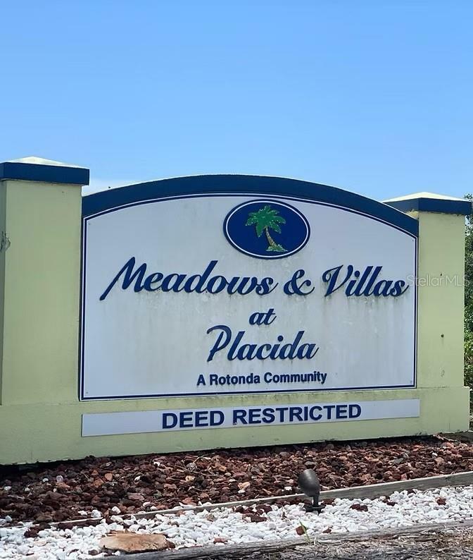 Property Photo: 96 Wren Drive FL 33946