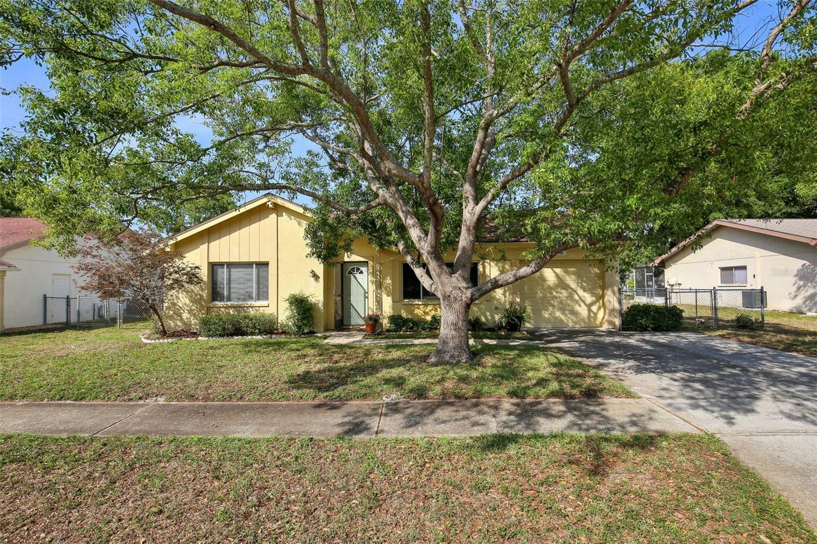 Property Photo: 12906 Sandburst Lane FL 34667