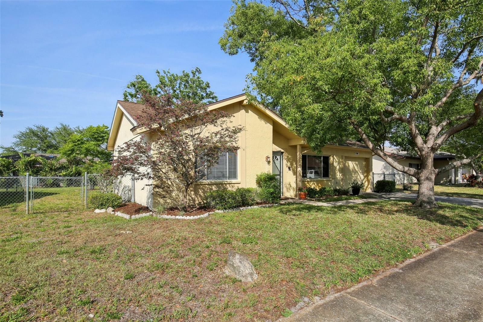 Property Photo: 12906 Sandburst Lane FL 34667