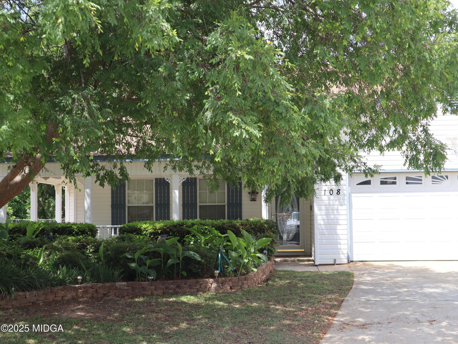 Property Photo:  108 Jessica Court  GA 31008 