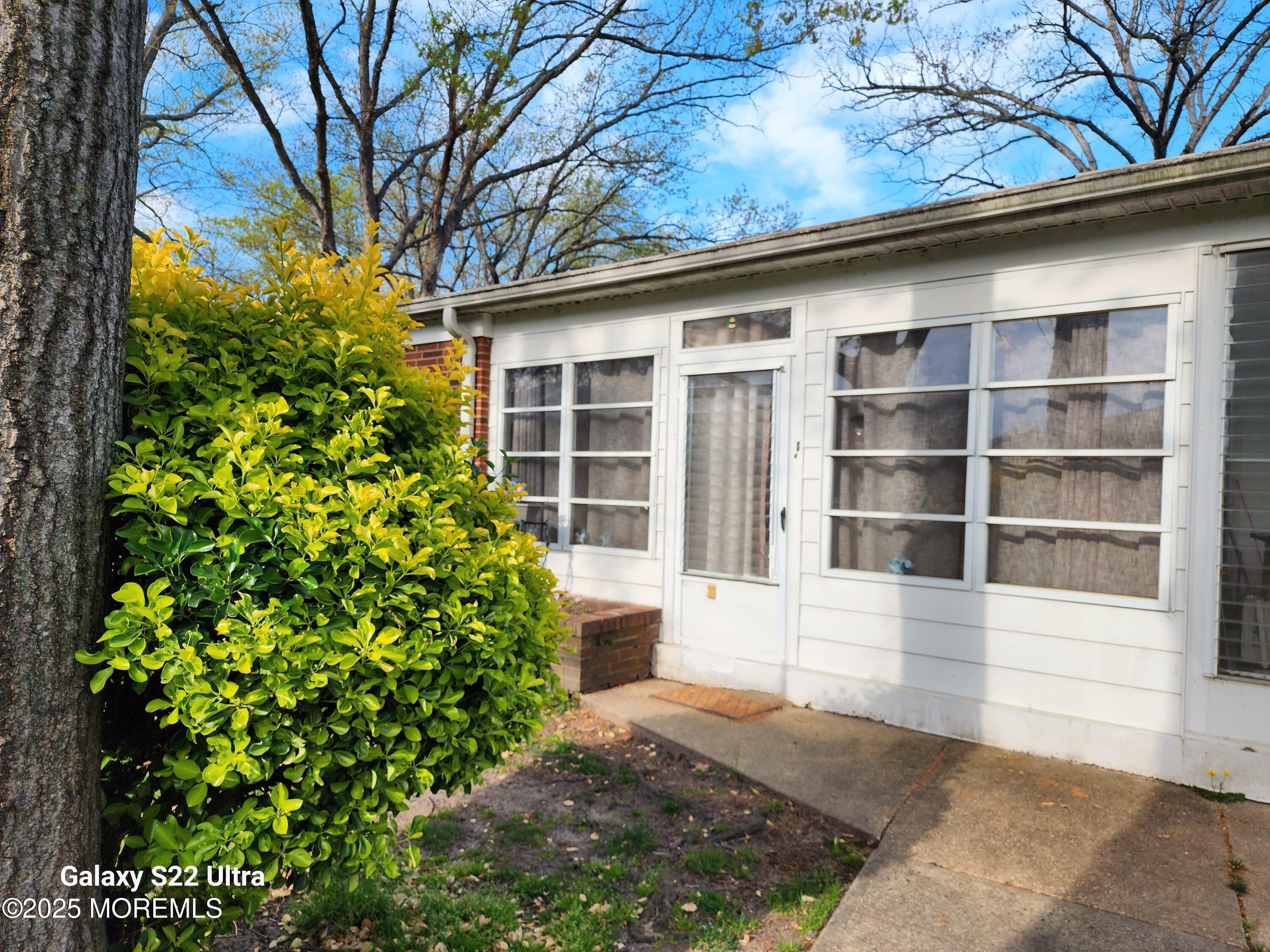 Property Photo:  98B Edinburgh Lane  NJ 08701 