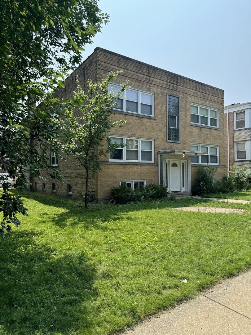 Property Photo: 4819 Conrad Street IL 60077