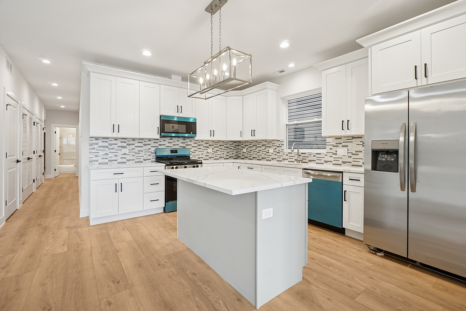 Property Photo:  630 N Long Avenue  IL 60644 