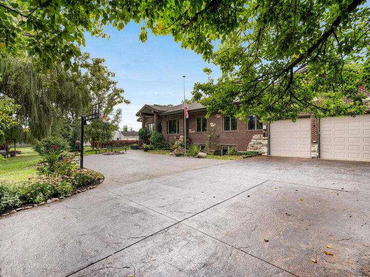 Property Photo:  4218 Florence Avenue  IL 60515 
