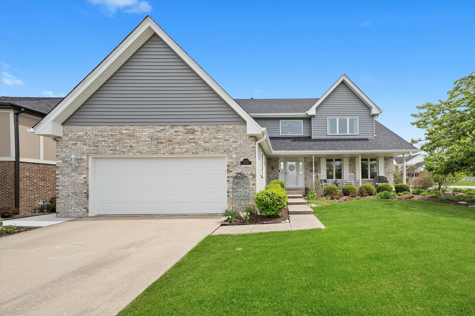 Property Photo: 16543 Paw Paw Avenue IL 60467