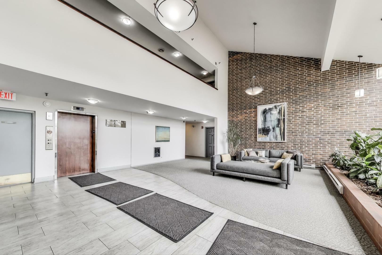 Property Photo: 3085 Pheasant Creek Drive 114 IL 60062