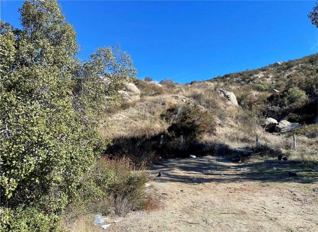 Property Photo: 7 Martin Road CA 92544