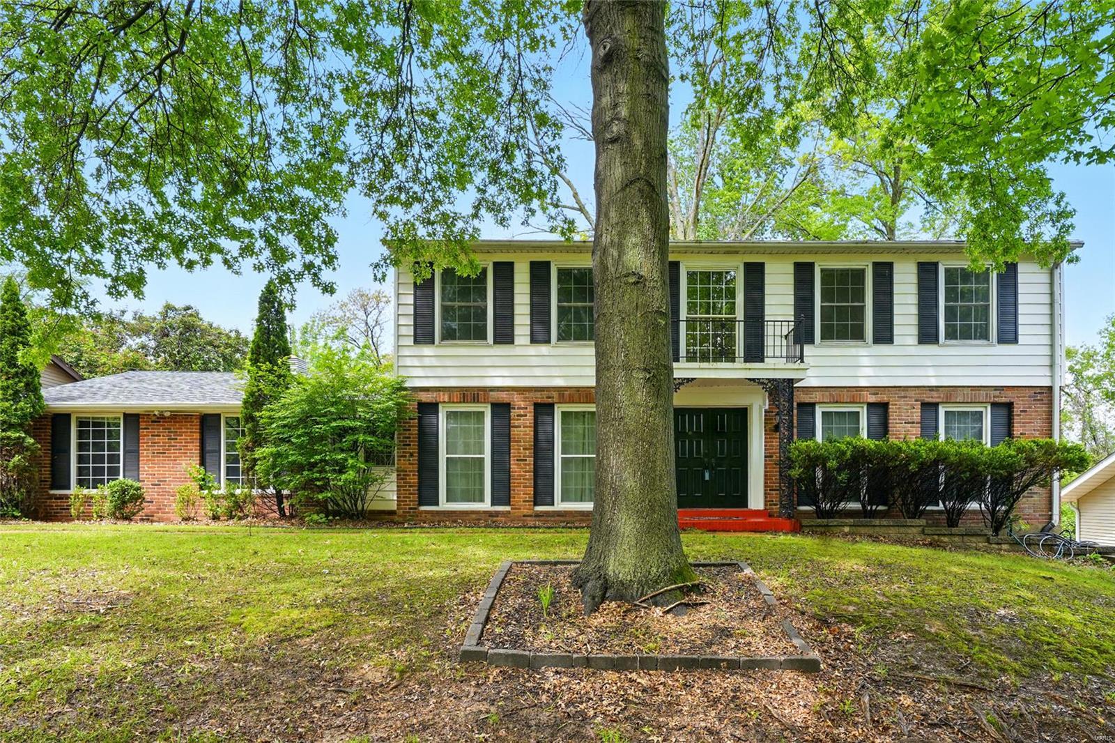 12170 Killbrock Drive  Florissant MO 63033 photo