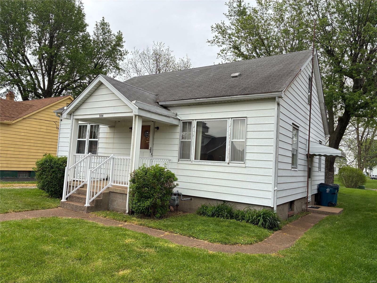 Property Photo: 504 N Douglas Street IL 62281