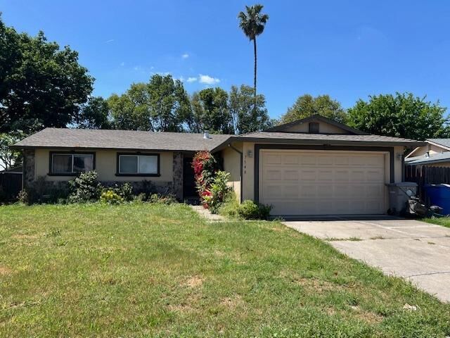 Property Photo: 7548 Ashwood Way CA 95822