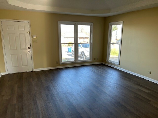 Property Photo: 213 Windmeade Cir TN 37042