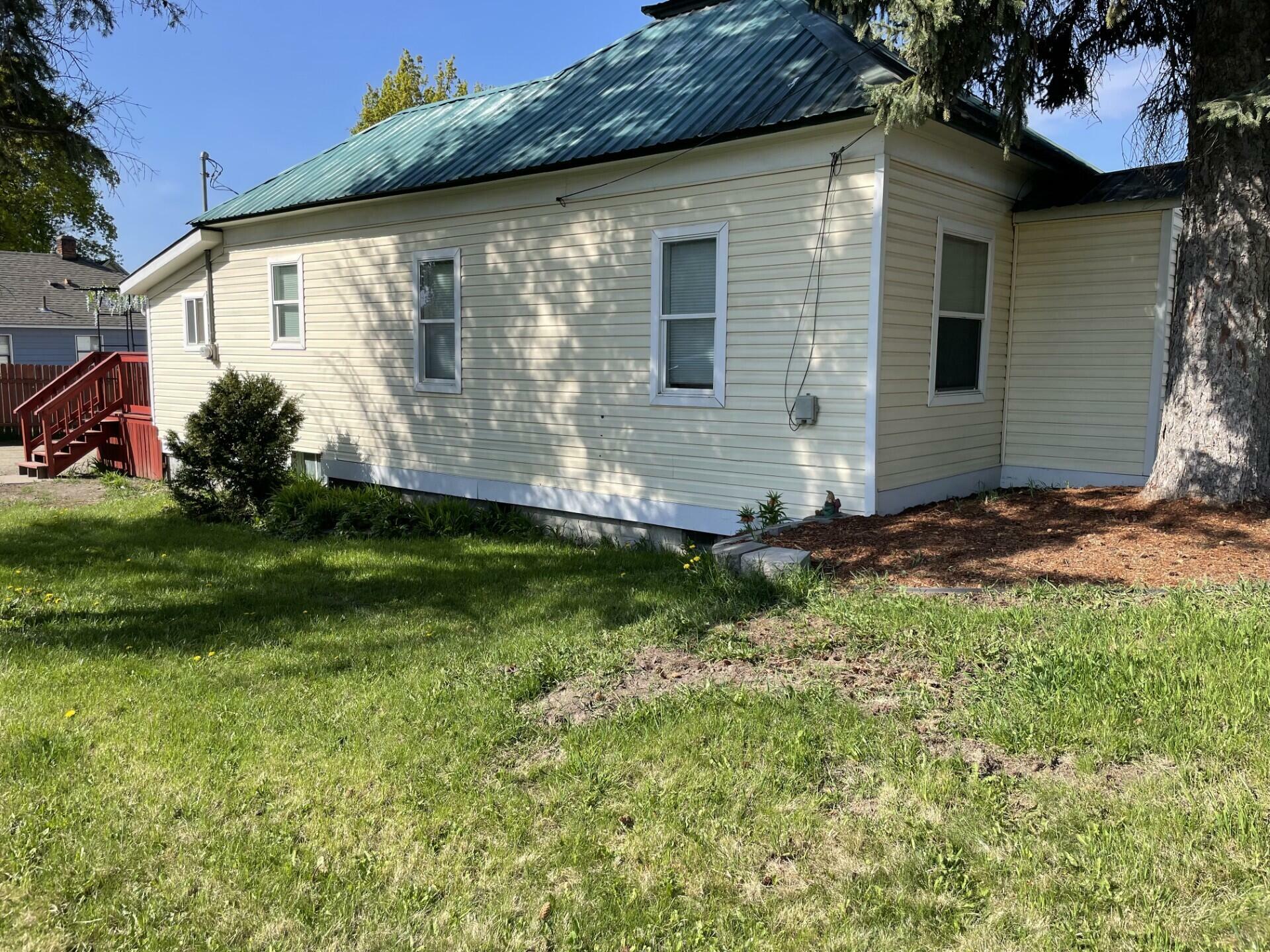 Property Photo: 558 E Birch Ave WA 99114