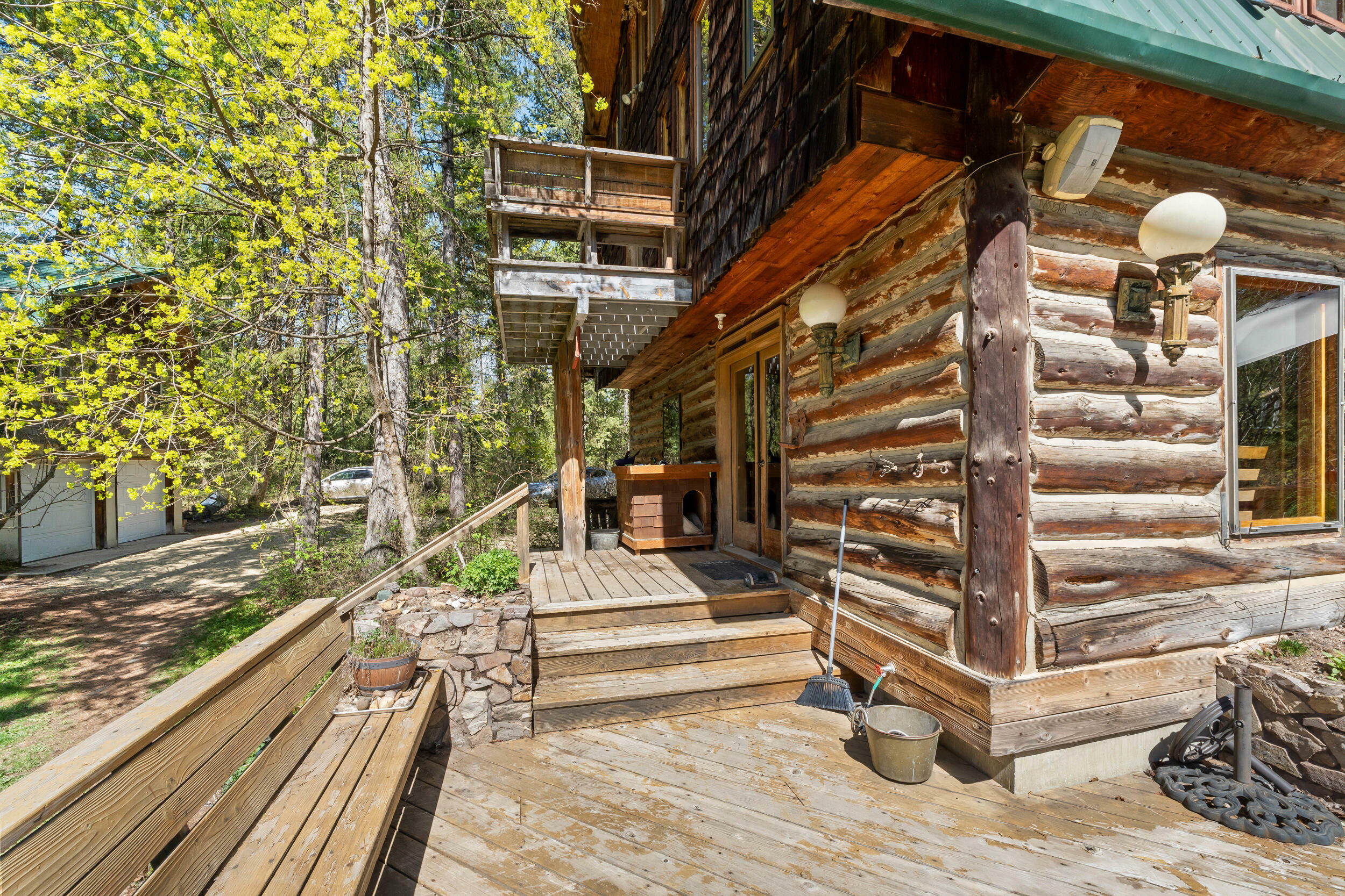 Property Photo: 4166 Grouse Creek Rd WA 99148