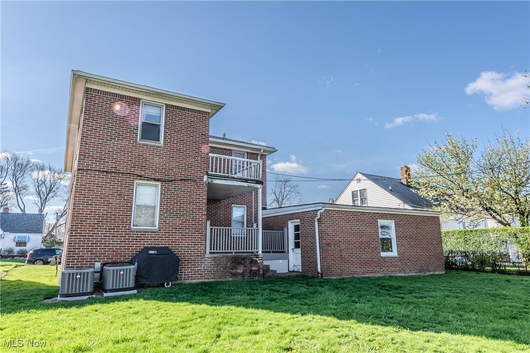 Property Photo:  5752 Bavaria Avenue  OH 44129 