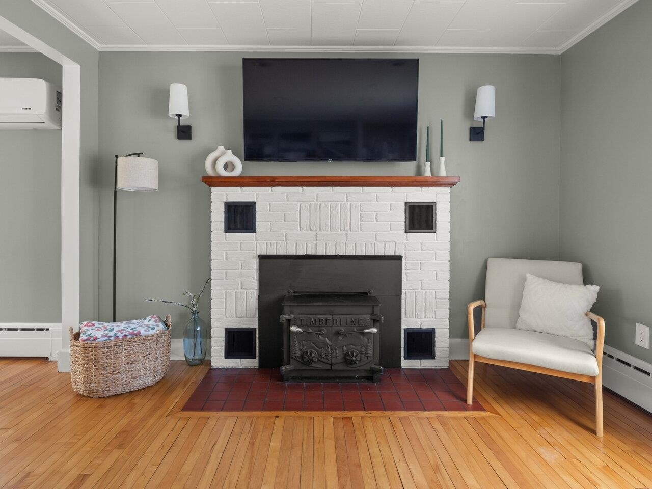 Property Photo:  352 Lake Road  VT 05478 