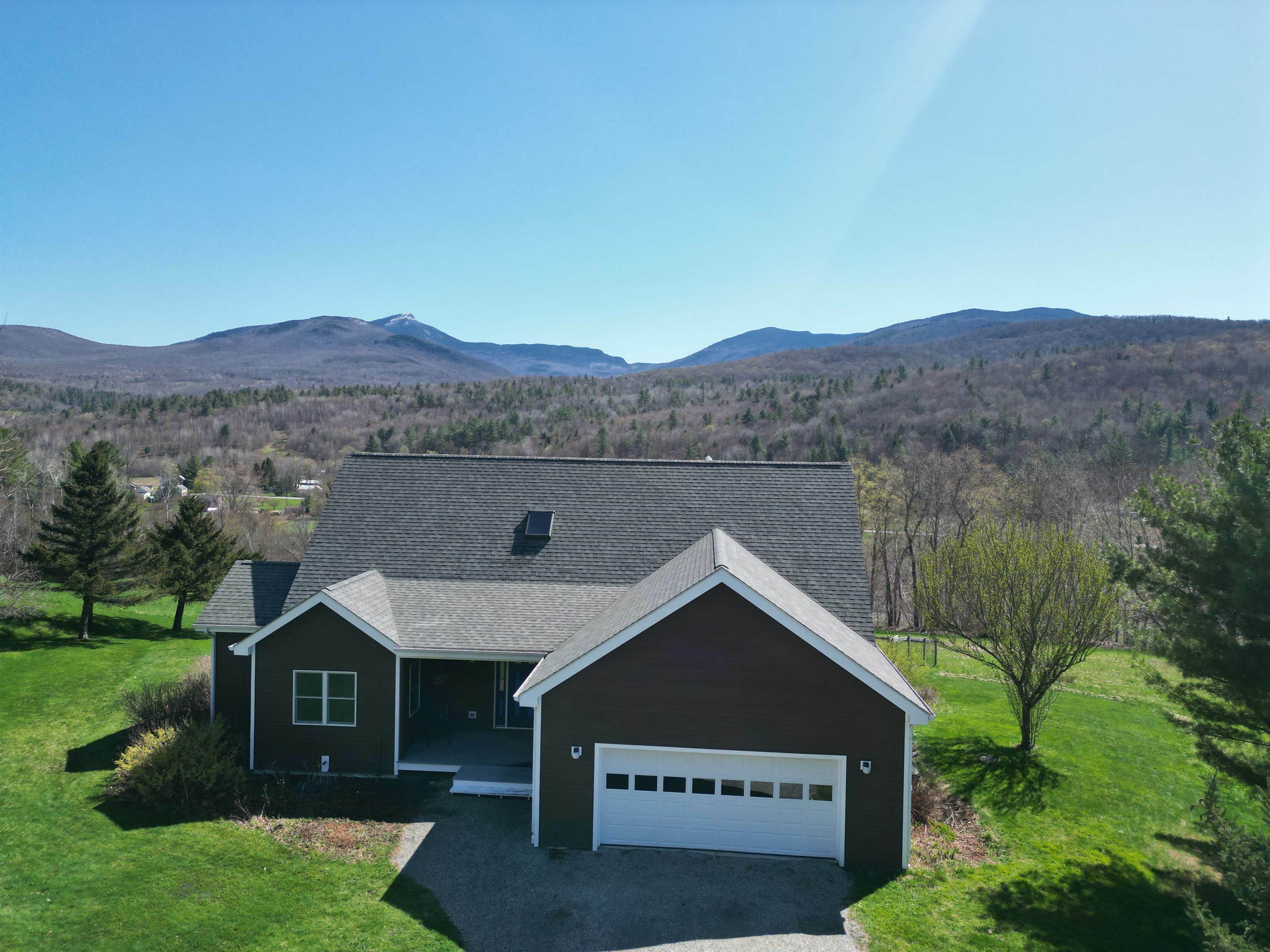 366 Sunrise Drive  Huntington VT 05462 photo