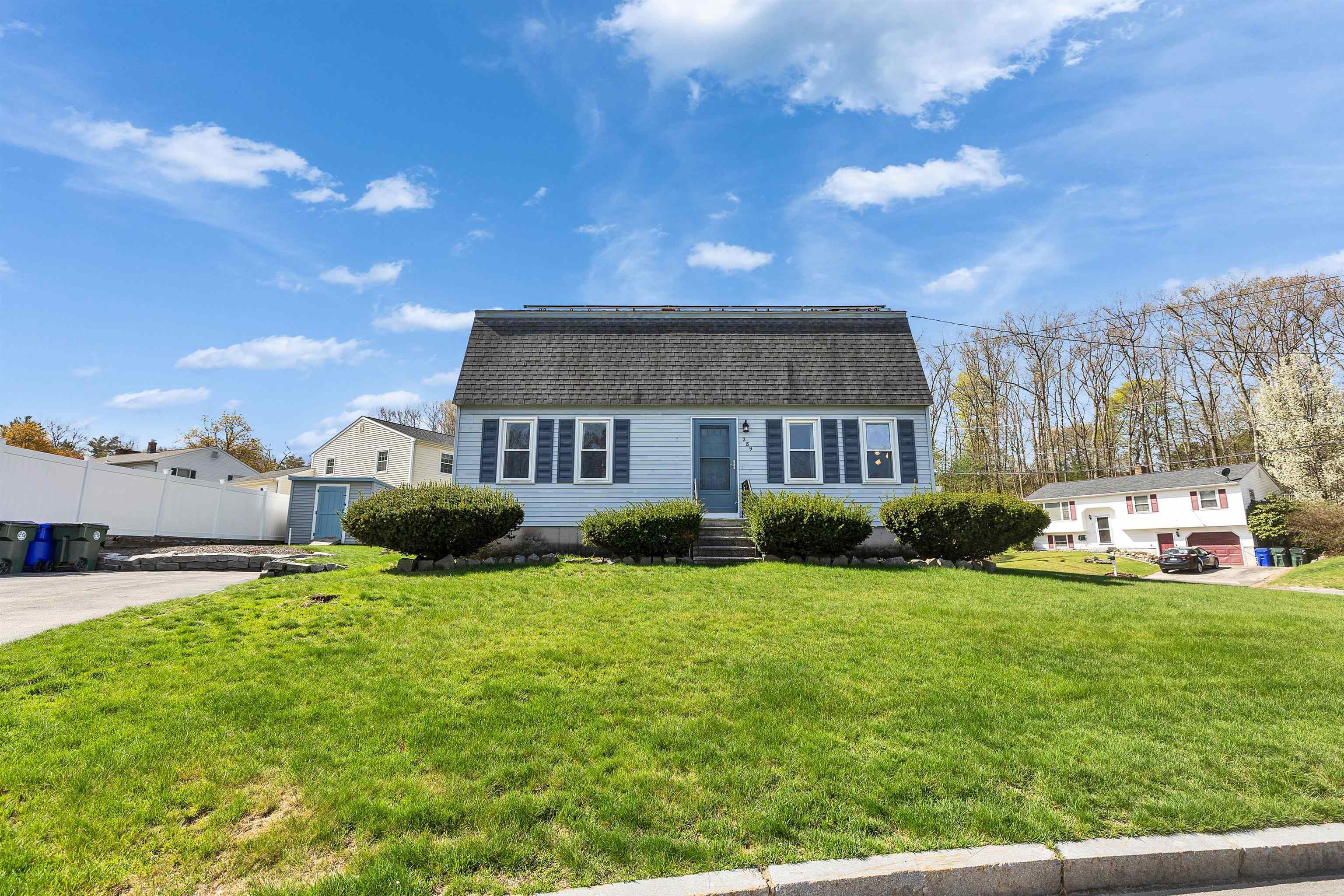 Property Photo: 289 Patricia Lane NH 03104