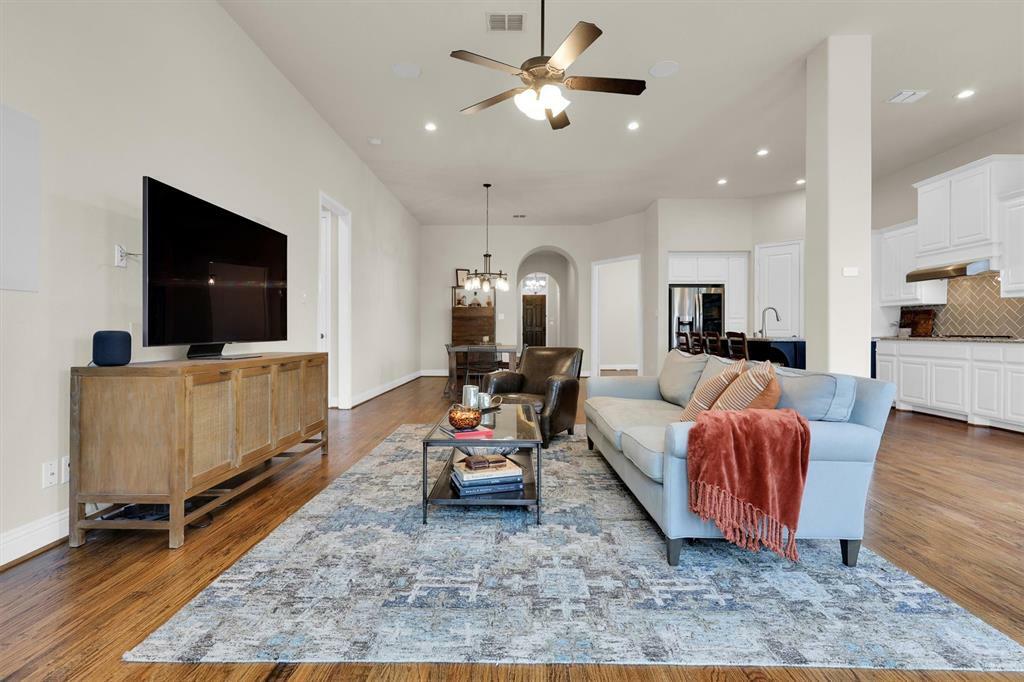 Property Photo: 3555 Fieldview Court TX 75009