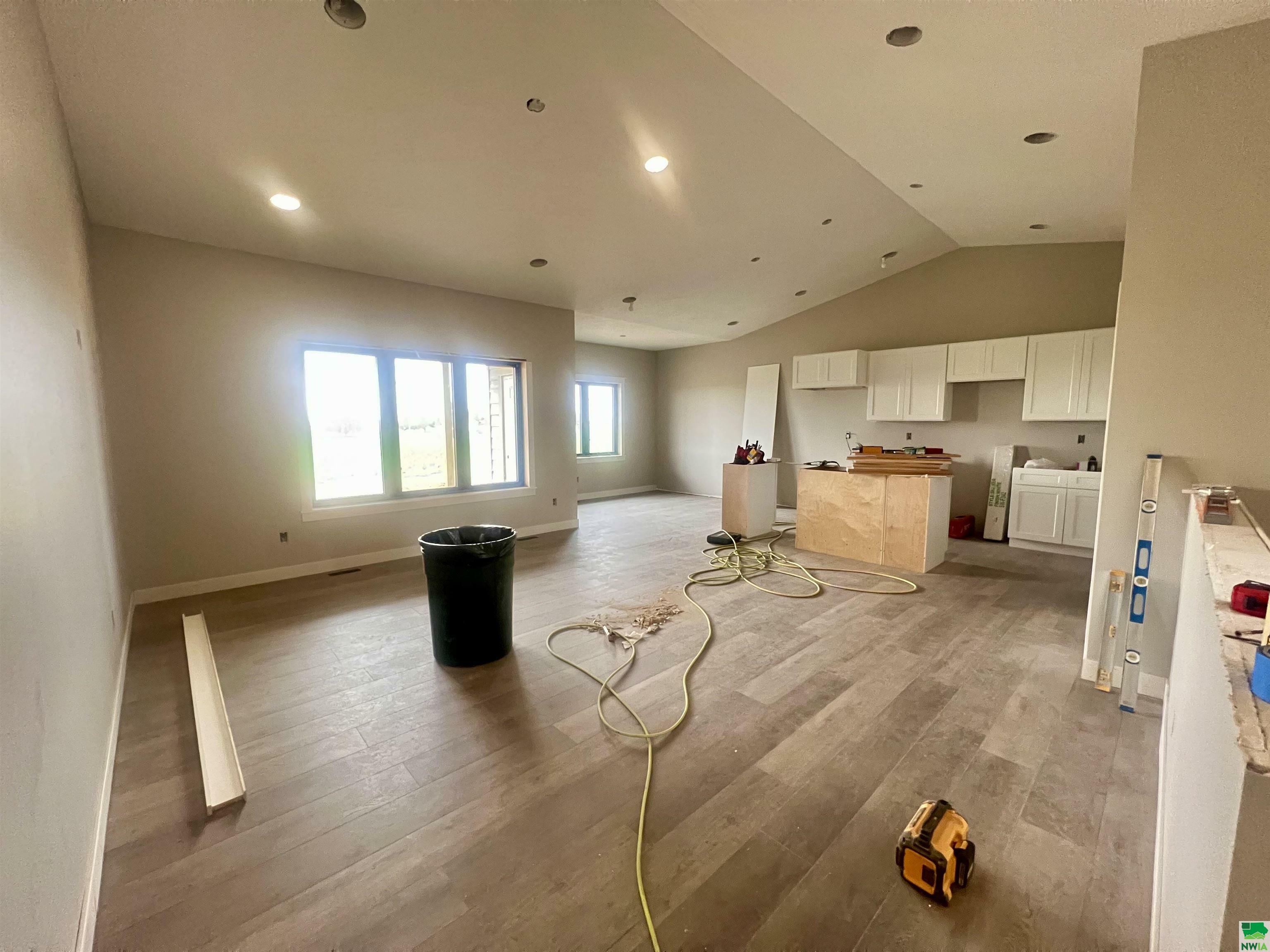 Property Photo: 708 17th St SE IA 51041