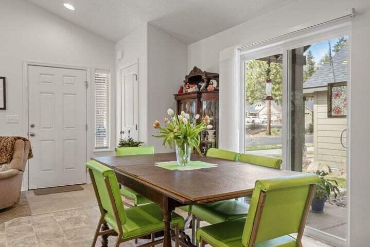 Property Photo:  928 N Trinity Way  OR 97759 