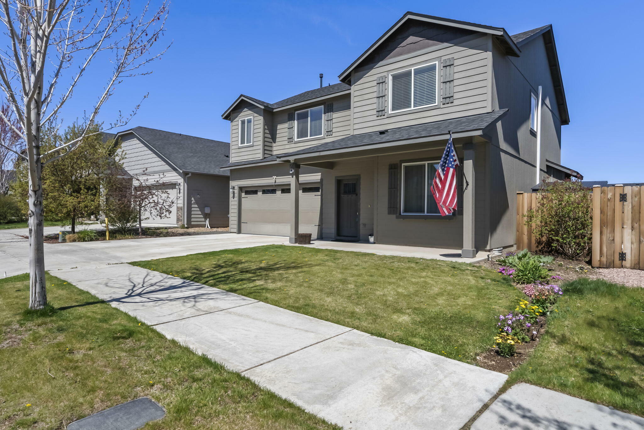 Property Photo: 3591 SW Pumice Stone Avenue OR 97756