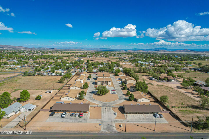 Property Photo: 860 W Road 1 South AZ 86323