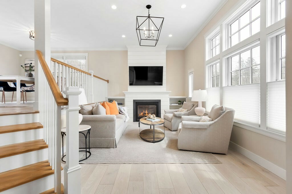 Property Photo:  582 Hale St 2  MA 01915 