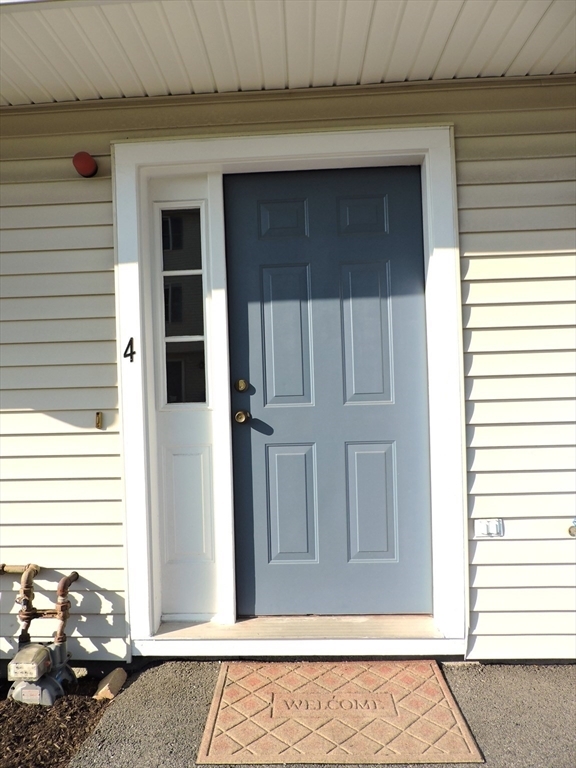Property Photo: 1005 Trapelo Rd 4 MA 02452