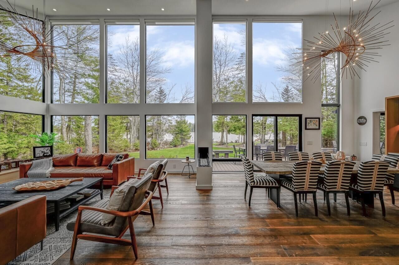 Property Photo: 5292 Woodland Avenue PA 18350