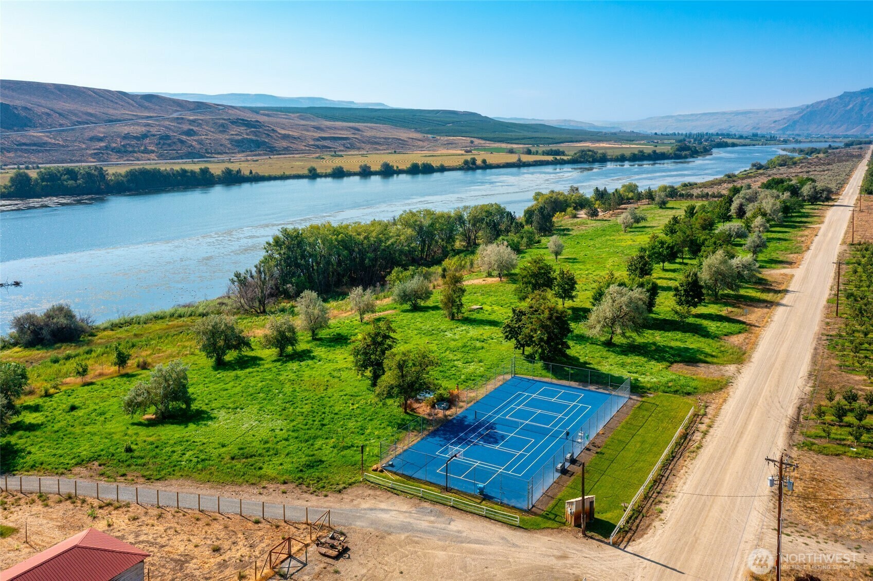 Property Photo: 306 Monse River Road WA 98812