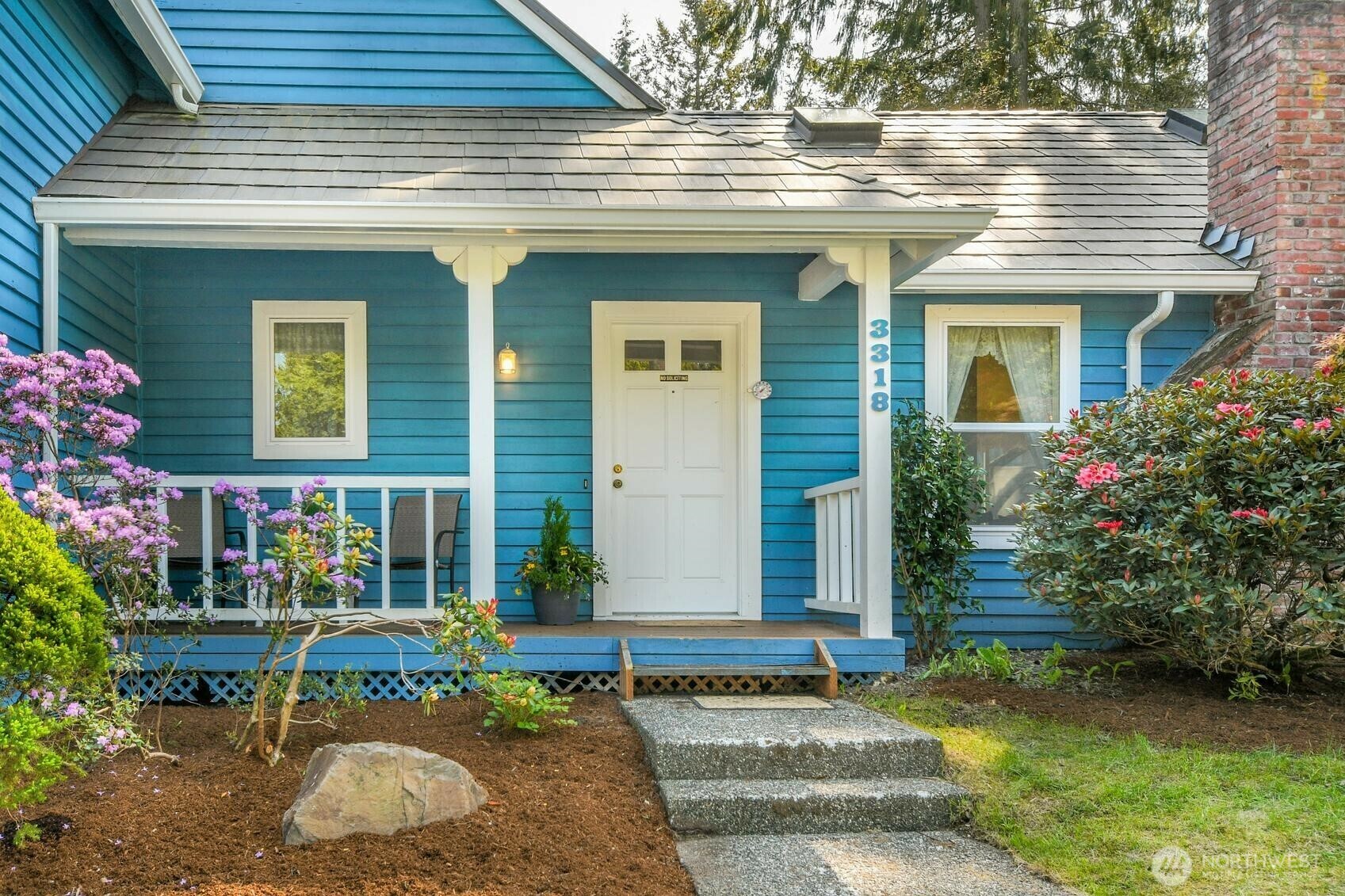 Property Photo: 3318 108th Street SE WA 98208