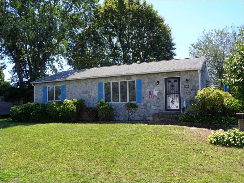 85 Canario Drive  Warren RI 02885 photo