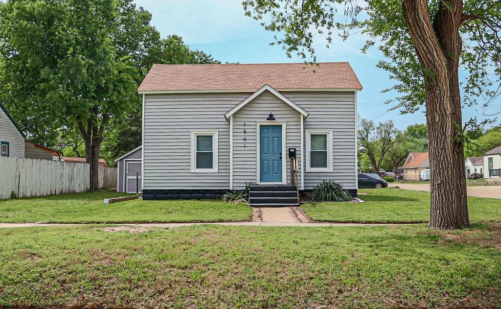 Property Photo: 1501 S Pattie St KS 67211